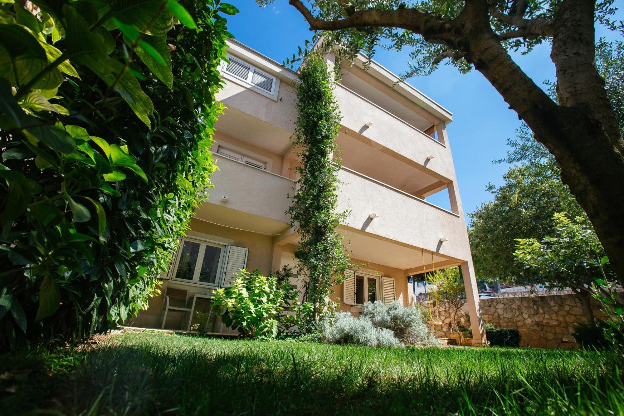 Apartmán Split City Stay,Family Garden Apartments ,Kids Friendly, Parking In Private Garage *
